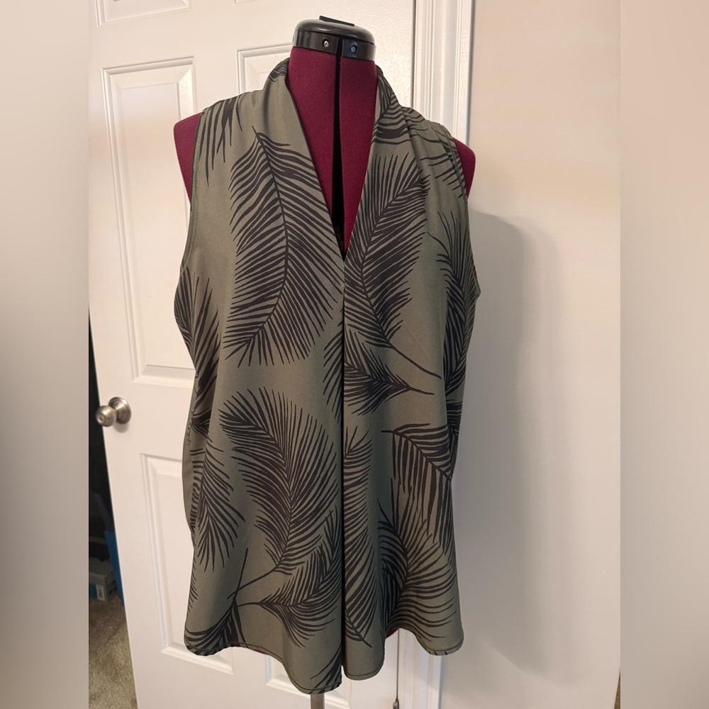 Rare Lucy Activewear [Power / Studio] High-Performance Sleeveless Tunic